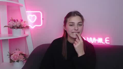 Snapshot of milanaangelas chatting on February 22, 2:30 pm milanaangelas online show from February 22, 2:30 pm