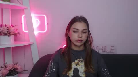 Snapshot of milanaangelas chatting on September 22, 4:36 am milanaangelas online show from September 22, 4:36 am