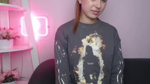 Snapshot of milanaangelas chatting on September 29, 8:13 pm milanaangelas online show from September 29, 8:13 pm