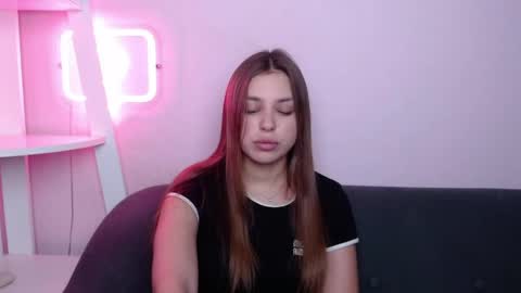 milanaangelas online show from March 17, 8:45 pm