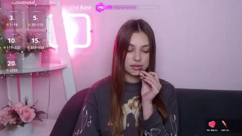 Snapshot of milanaangelas chatting on May 18, 4:40 am milanaangelas online show from May 18, 4:40 am