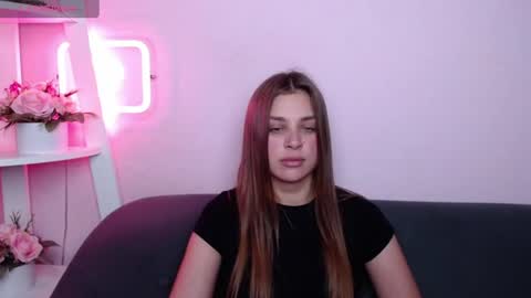 milanaangelas online show from June 20, 4:54 pm