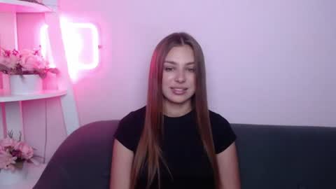 milanaangelas online show from July 4, 4:40 am