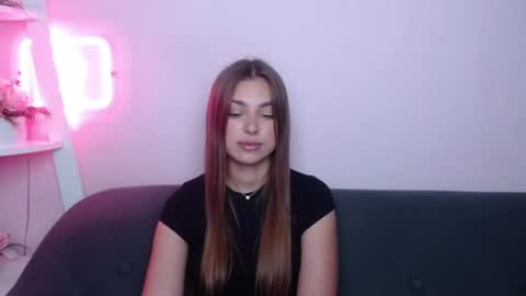 milanaangelas online show from July 10, 4:50 am