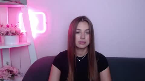 milanaangelas online show from July 26, 4:42 am