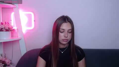 milanaangelas online show from July 31, 4:45 am