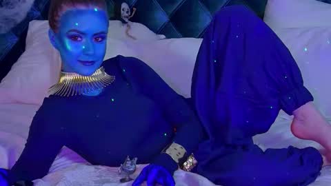 MilanaBalmain online show from October 29, 5:14 pm