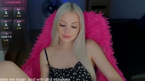 Lana online show from December 17, 12:12 am