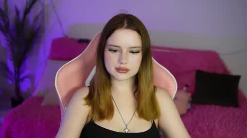 milanamoons online show from October 5, 11:41 am