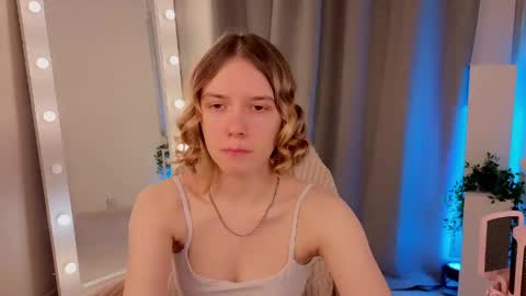 Milaray online show from May 10, 5:34 am