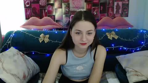 Snapshot of milanaroz chatting on January 11, 9:26 am milanaroz online show from January 11, 9:26 am