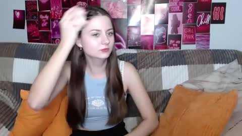 Snapshot of milanaroz chatting on January 27, 5:26 pm milanaroz online show from January 27, 5:26 pm