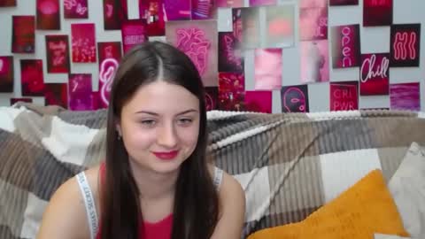 Snapshot of milanaroz chatting on February 10, 12:08 pm milanaroz online show from February 10, 12:08 pm