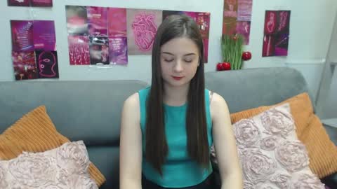 milanaroz online show from April 30, 4:52 am