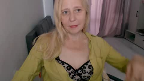 Milena online show from October 11, 6:34 am
