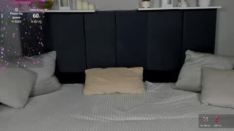 milanaxhoney online show from March 16, 12:49 am