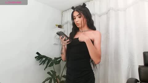 MILAN SANTANA online show from December 3, 12:24 am