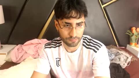 milanzaire online show from September 17, 12:23 am