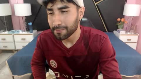 milanzaire online show from October 18, 9:59 pm