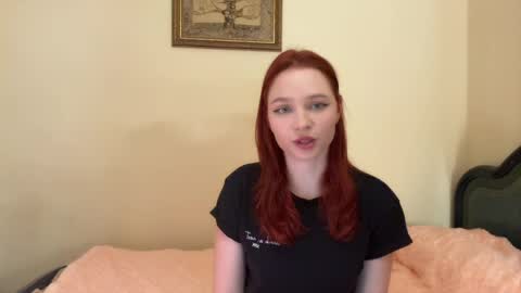 Snapshot of milav_ chatting on May 3, 12:55 pm Lana online show from May 3, 12:55 pm