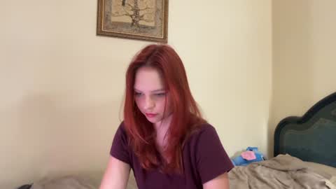 Snapshot of milav_ chatting on June 30, 3:24 pm Lana online show from June 30, 3:24 pm