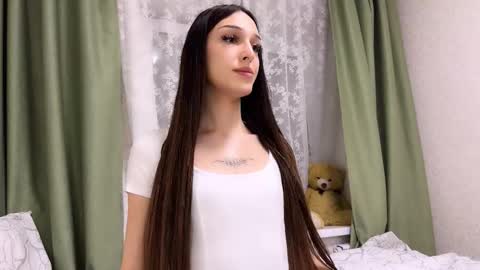 Snapshot of milaxmme chatting on December 15, 4:44 pm Milana online show from December 15, 4:44 pm