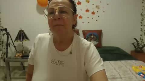 milchanell online show from November 10, 6:45 am