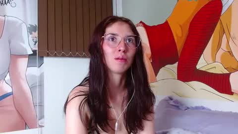 Snapshot of mildrecute chatting on February 8, 9:46 am Ana online show from February 8, 9:46 am