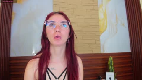 Snapshot of mildrecute chatting on September 22, 2:52 pm Ana online show from September 22, 2:52 pm