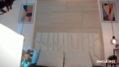 M I L E  online show from October 9, 12:03 pm