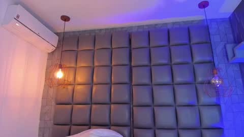 Snapshot of mile_u chatting on March 2, 8:27 am Milena online show from March 2, 8:27 am