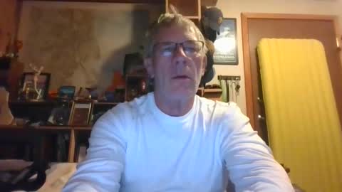 Snapshot of milehi1958 chatting on September 14, 12:37 pm Milehi1958 online show from September 14, 12:37 pm