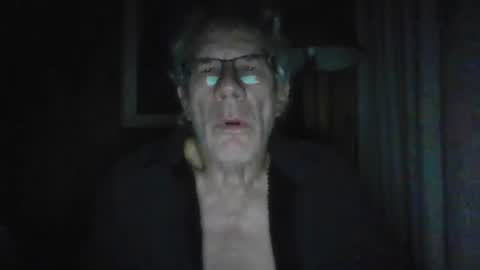 Snapshot of milehi1958 chatting on December 3, 11:19 am Milehi1958 online show from December 3, 11:19 am