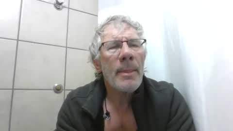 Snapshot of milehi1958 chatting on December 4, 12:14 pm Milehi1958 online show from December 4, 12:14 pm