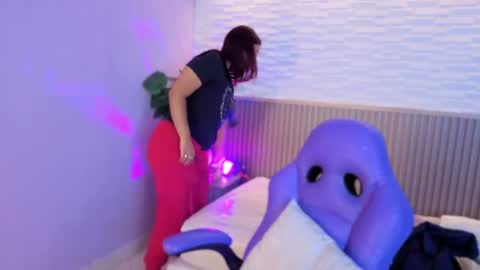 milena_lawson online show from June 9, 12:39 pm