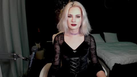 Snapshot of milena_marshmallows chatting on December 14, 2:45 am Milena online show from December 14, 2:45 am