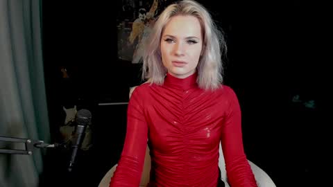 Snapshot of milena_marshmallows chatting on January 11, 1:59 am Milena online show from January 11, 1:59 am