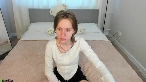 Snapshot of milena_milyan chatting on May 2, 1:10 am Milena online show from May 2, 1:10 am
