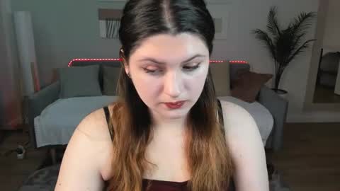 Snapshot of milenafiery chatting on June 25, 7:40 pm milenafiery online show from June 25, 7:40 pm
