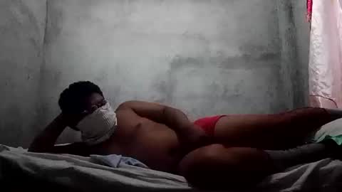 milesgay123 online show from December 17, 6:19 am