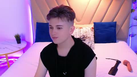 Snapshot of miless_cooper chatting on July 14, 1:06 pm Miles online show from July 14, 1:06 pm