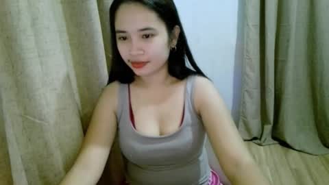 miletera online show from November 11, 9:48 pm