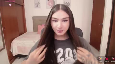 Miley online show from November 28, 3:04 pm