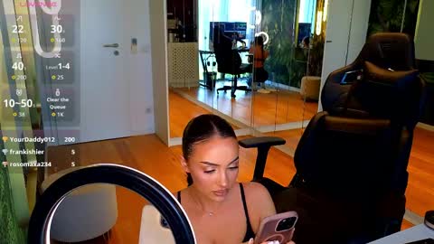 Snapshot of mileysin chatting on May 5, 1:30 pm Miley Sin online show from May 5, 1:30 pm