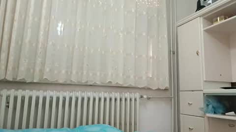 Snapshot of milf44milf chatting on January 15, 7:46 am milf44milf online show from January 15, 7:46 am