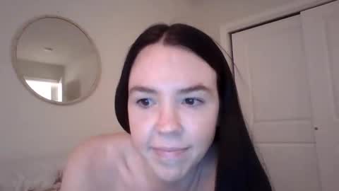 Snapshot of milf4you6 chatting on November 26, 1:17 am milf4you6 online show from November 26, 1:17 am