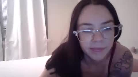 Snapshot of milf4you6 chatting on December 16, 1:10 am milf4you6 online show from December 16, 1:10 am