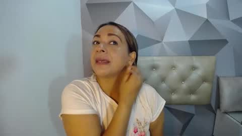 milf_hugeboobs online show from November 16, 10:54 am