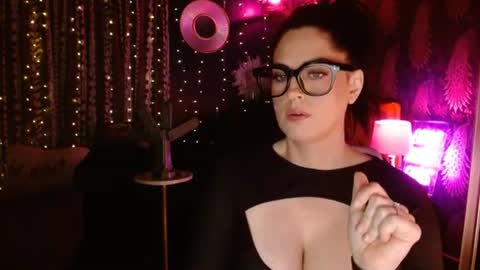 Milf Lacey online show from August 2, 2:48 pm