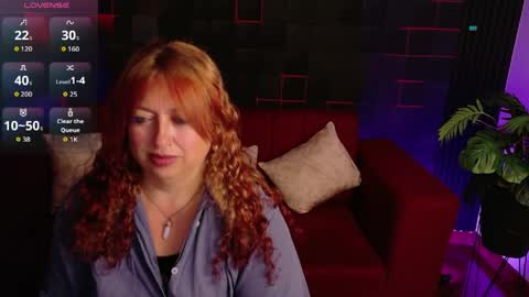 Snapshot of milfarlet chatting on June 9, 2:28 pm Arlet online show from June 9, 2:28 pm